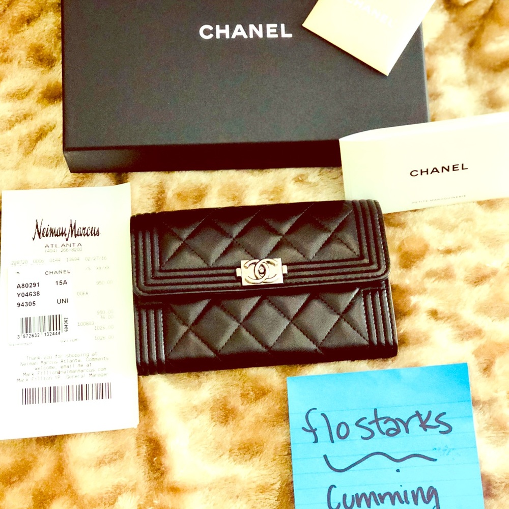⭐️CHANEL Boy Wallet⭐️